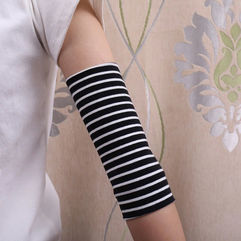 1 pair of elbow Summer Thin arm Guard Air conditioning room warm joint Arm Elbow cover Sports cover Scar Tattoo fashion
